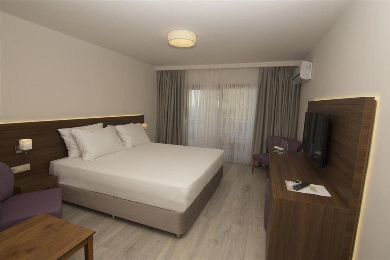 קוסדסי Neopol Hotel מראה חיצוני תמונה